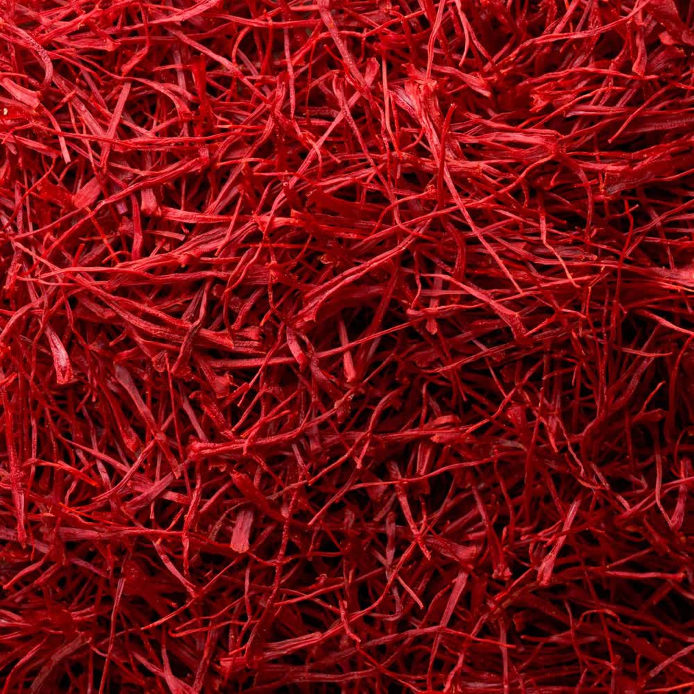 Stigmates de safran en macro